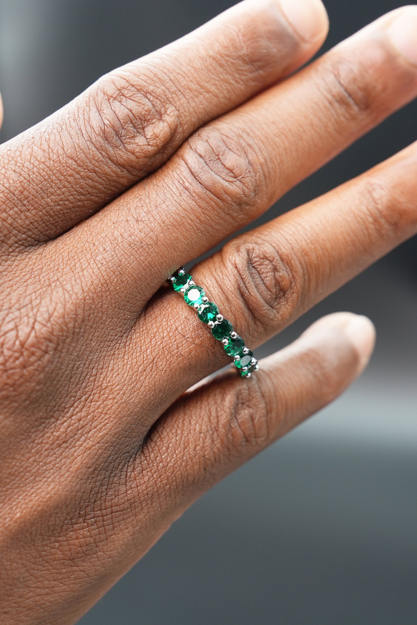 4mm Green Single Layered Tennis Ring